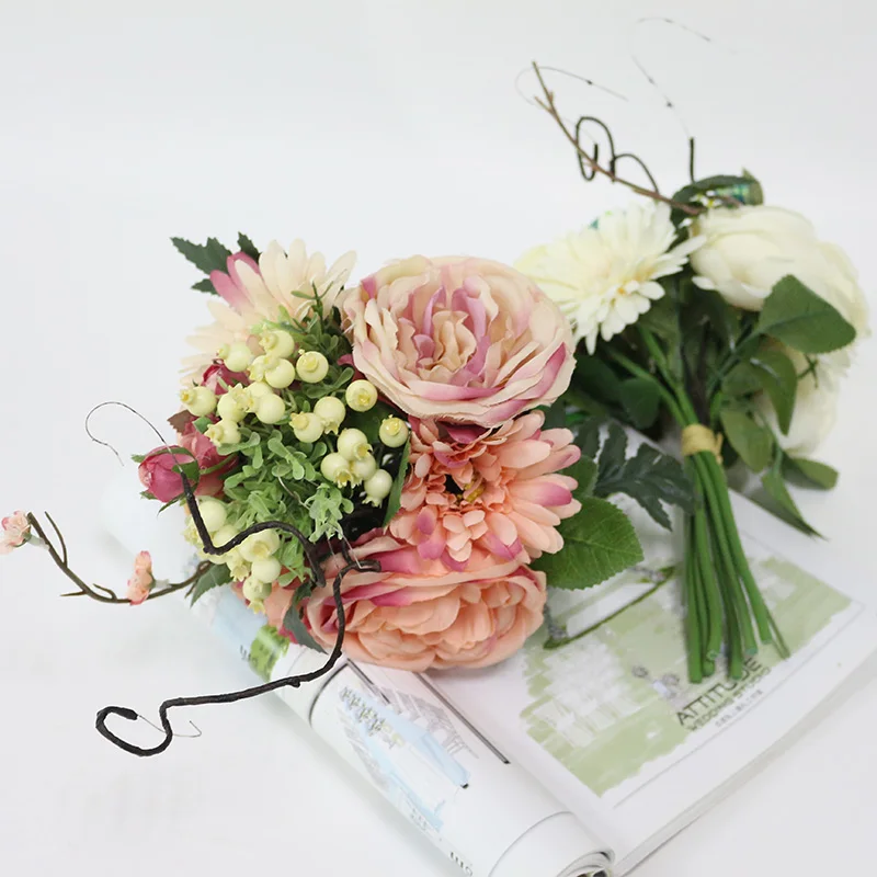 Artificial Wedding Bouquets for Brides New design Bruidsboeket Flors Silk Flowers Bouquets with Berry for Wedding Decoration (2)