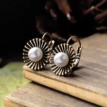 Новое поступление, изысканные Винтажные серьги в виде подсолнуха с искусственным жемчугом, женские Ретро Серьги Brincos, ювелирное изделие, подарок E5197