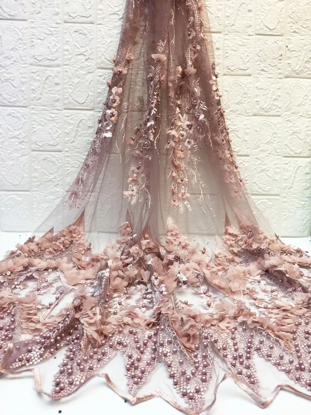 

Rhinestones 3d flower lace embroidered beaded fabric 2019 African french net tulle mesh lace fabric high quality for party dress