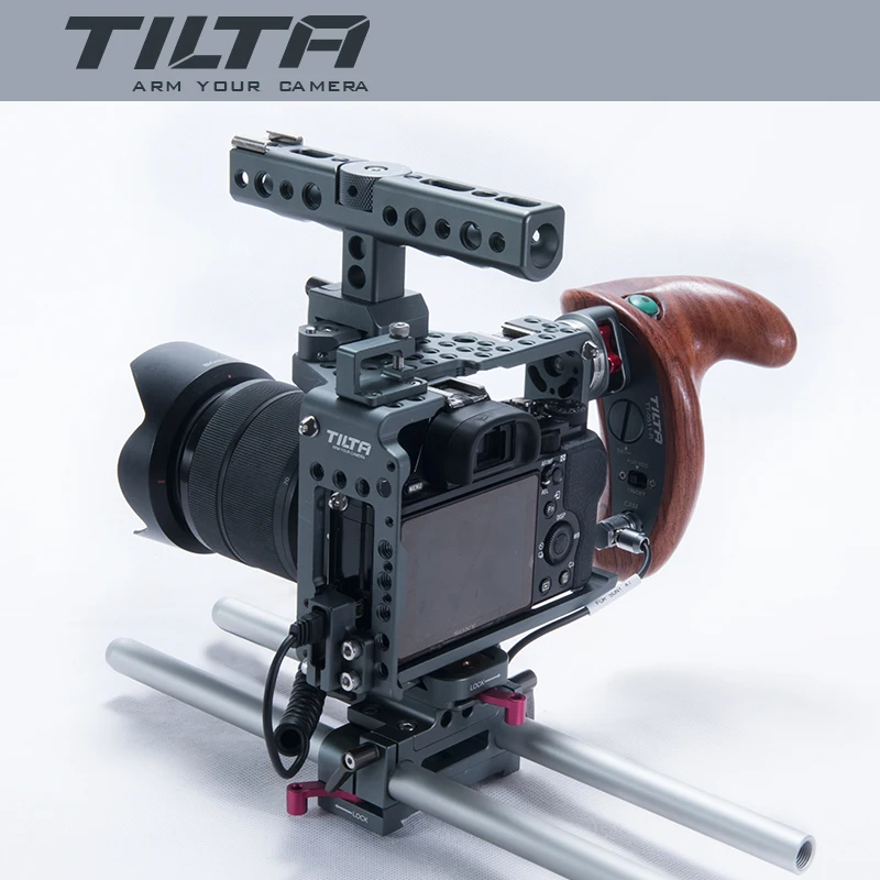 

Tilta ES-T17-A rig Alpha 7 Cage A7S A7S2 A7R A7R2 Rig Cage Baseplate New Wooden Handle For SONY A7 series camera