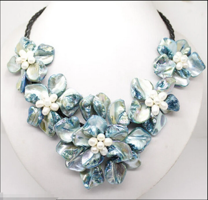 

Free shipping Pretty Blue pearl & shell mother of pearl 5 flower pendant necklace 18