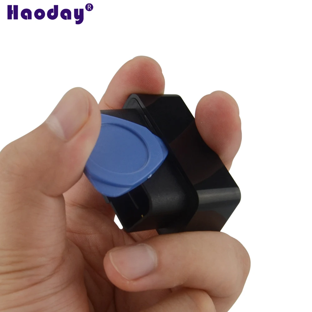 Concox OB22 Plug & Play OBD Car GPS Tracker With GPS Positioning Realtime Tracking Plug Out Alarm Multiple Alarms Compact Size