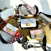 Новейшие женские сумки через плечо, amous брендовые настоящие ручные сумочки из коровьей кожи геометрические широкие сумки на ремне