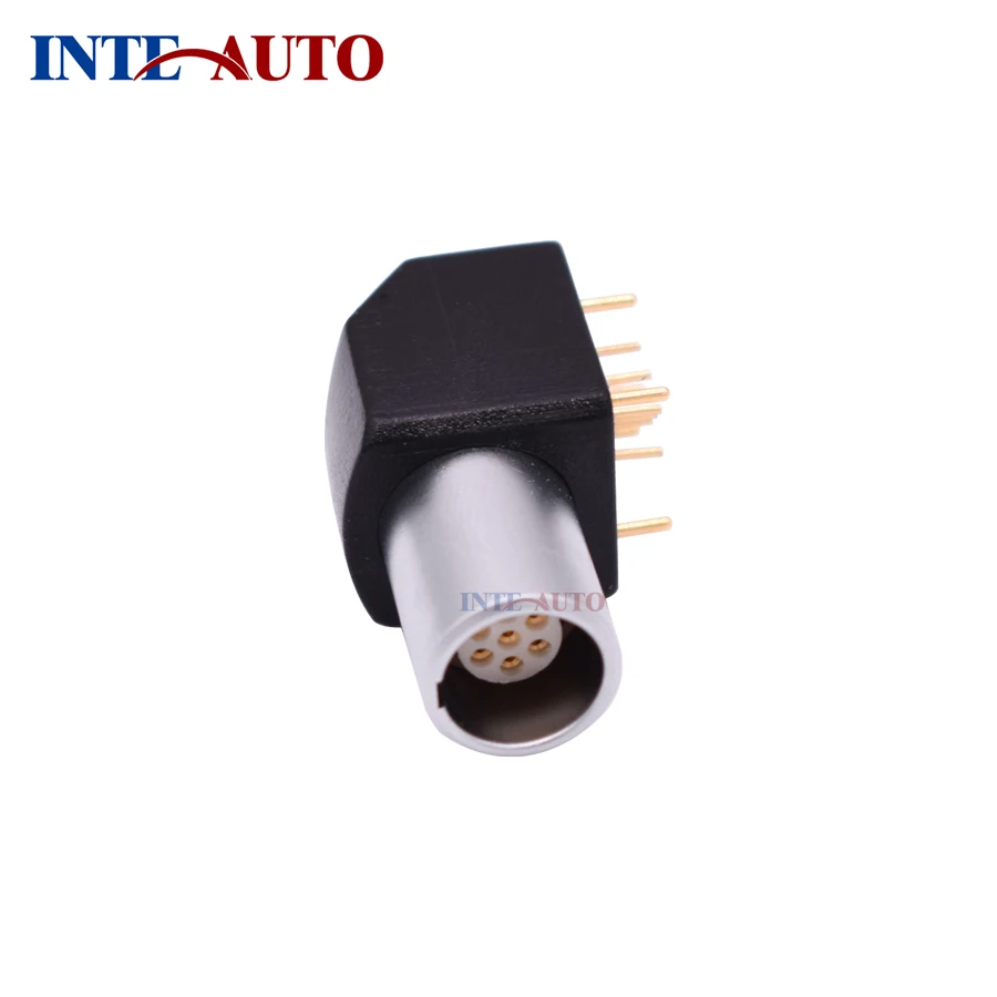 7 Pins female connector