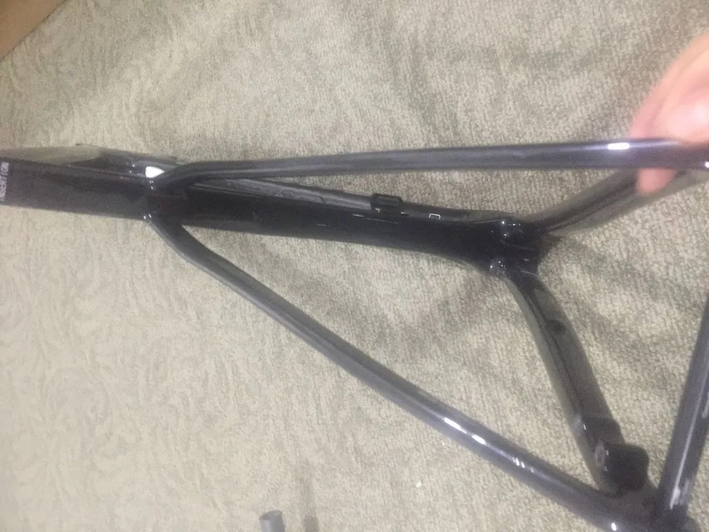 

New arrival disc carbon frame T1100 no paint color disc road bike frame made in china can paint any color free shipping