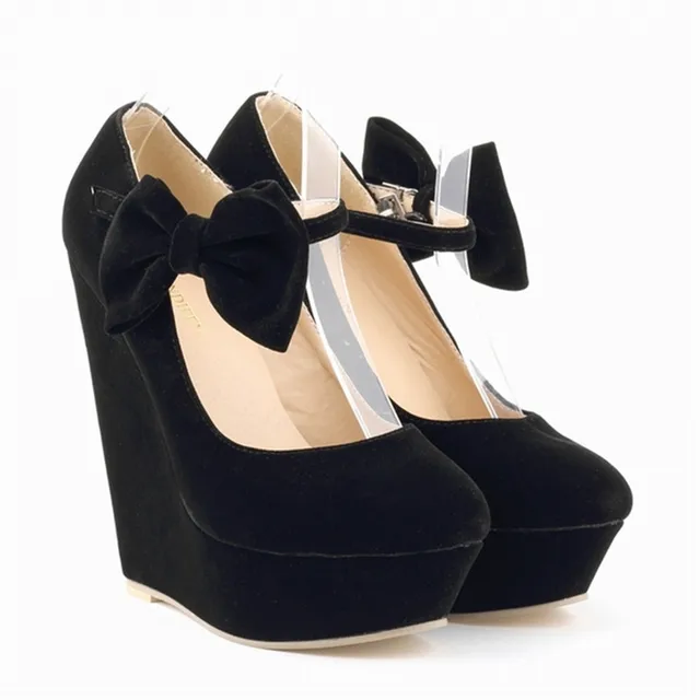 Ladies Black Velvet Wedges by Loslandifen UK 6 / Euro 39 Ladies Black Velvet Wedges by Loslandifen UK 6 / Euro 39