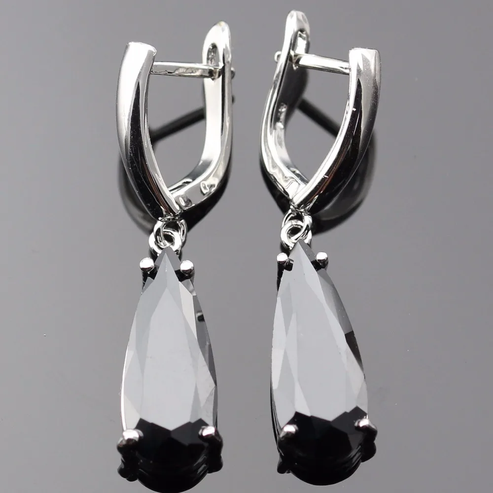 

Lan Fashionable High Quality Water Drop Shaped Sliver-Planted Black And Green Hoop Earrings For Free Shipping