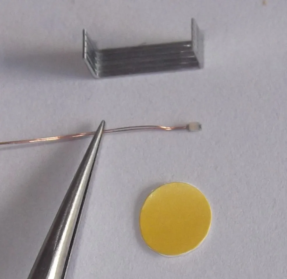 

Q0603Y 20pcs Pre-soldered SMD Led 0603 YELLOW 0.1mm Enameled Copper Wire Wired Scale Model Layout Car DIY NEW