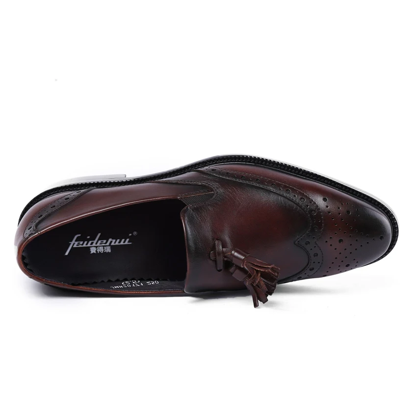 Del Diseñador Resbalón Hombres A Pie Ymx256 Mano En Vendimia Auténtico marrón Cuero Hombre Formal Brogue Hecho Británico Redonda Negro Zapatos Dedo Vestido Tallado Mocasines qII8Ewx