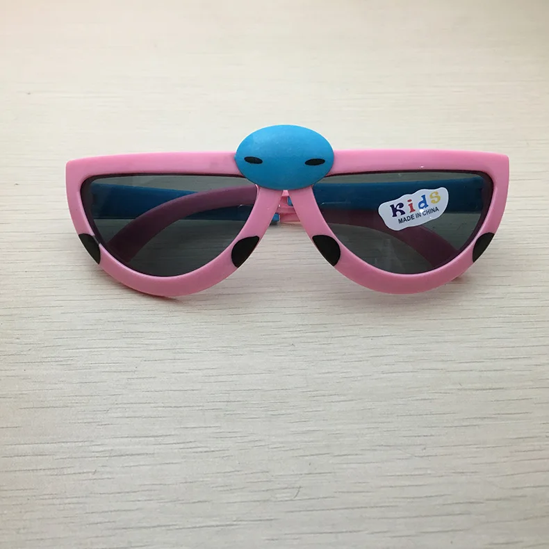Детские Мультяшные животные в солнцезащитных очках UV400 детские солнцезащитные очки от 2 до 8 лет детские складные очки пластиковая Божья коровка деформация солнцезащитных очков для девочек