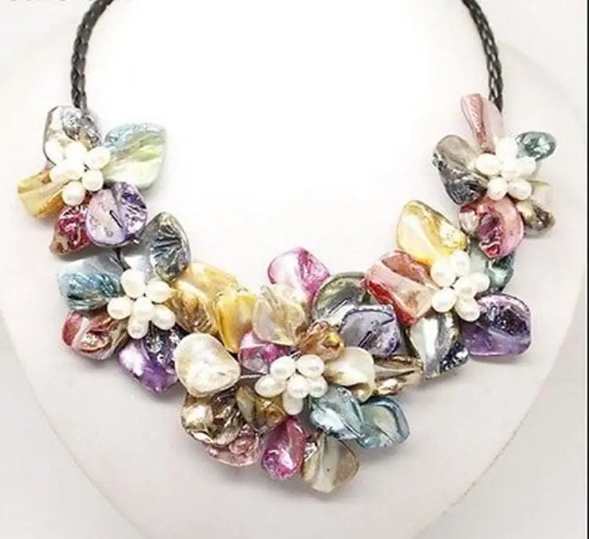 

Wholesale FREE SHIPPING >>>>18'' Gorgeous Multicolor baroque shell pearl Five flowers bloom Bib necklace