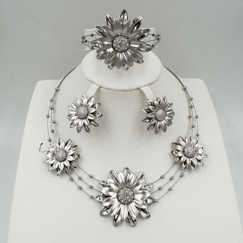 

New High Quality Dubai gold big Jewelry Set 3 tones Gold color Nigerian Wedding African Jewelry Sets Parure Bijoux Femme