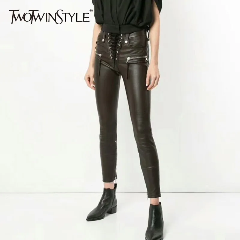 TWOTWINSTYLE осень брюки из полиуретана для женщин ботильоны длина девочек кружево до