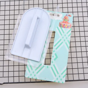 

1 PC Plastic Cake Cream Smooth Tool Kitchen Bakeware Cooking Mold Cake Surface Smoother Polisher Pastry Cupcake Icing Molds A318