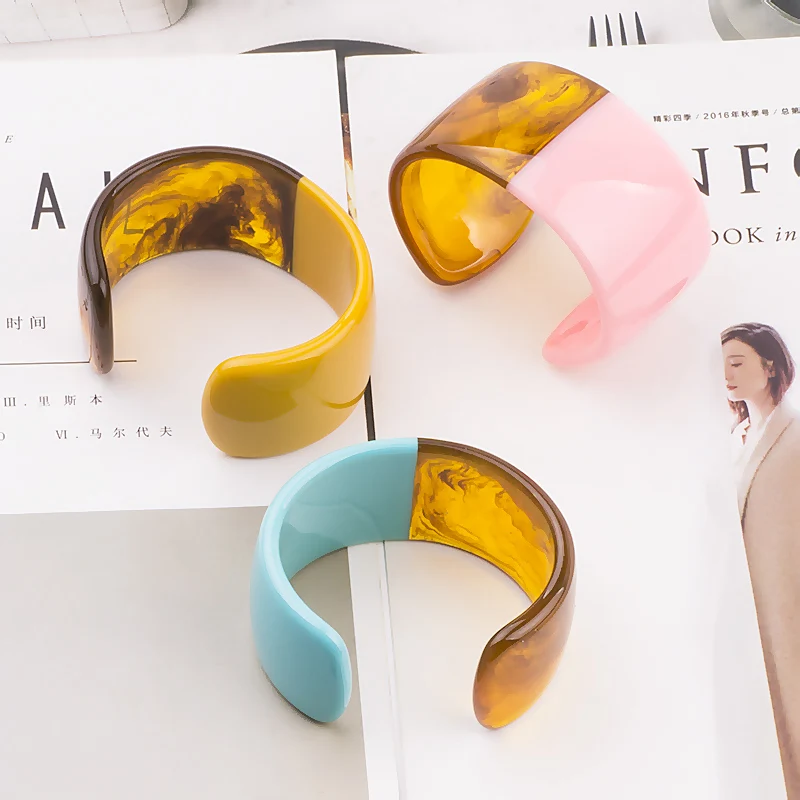 Classic Fashion Resin Cuff Bracelet Bangles for Women Mix Colors Acrylic Wide Open Bracelet Female Simple Charm Party Jewelry (1)