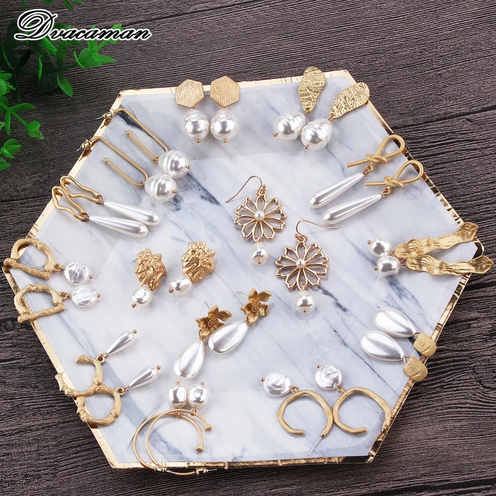 

Dvacaman Vintage Real Natural Pearls Drop Dangles Earrings for Women 2019 Trendy Gold Metal Statement Earrings Jewelry Brincos