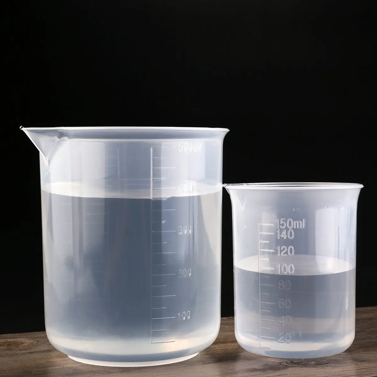 Горячая-набор из 4 мерных стаканов Labs Пластиковые мерные стаканы 50 мл 150 мл 250 мл 500 мл (прозрачные)
