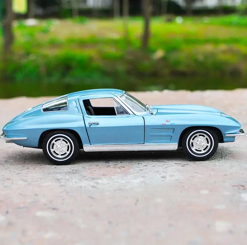 Chevrolet Corvette 1963 1:24 передовая модель автомобиля из сплава литая металлическая