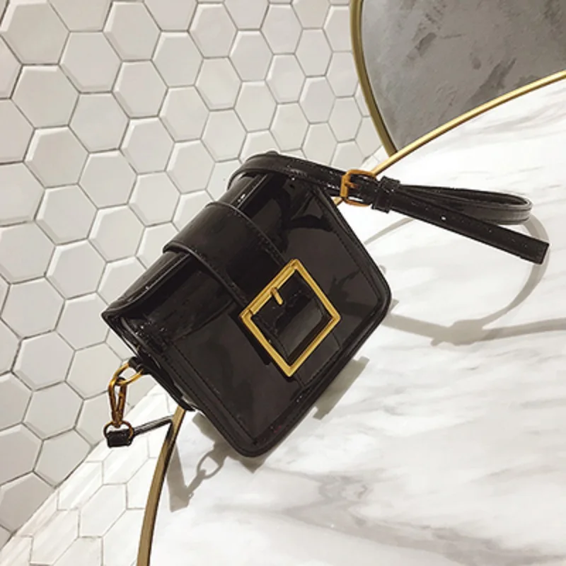 

2018 new wave fashion simple patent leather small square bag Korean version of the wild shoulder Messenger bag