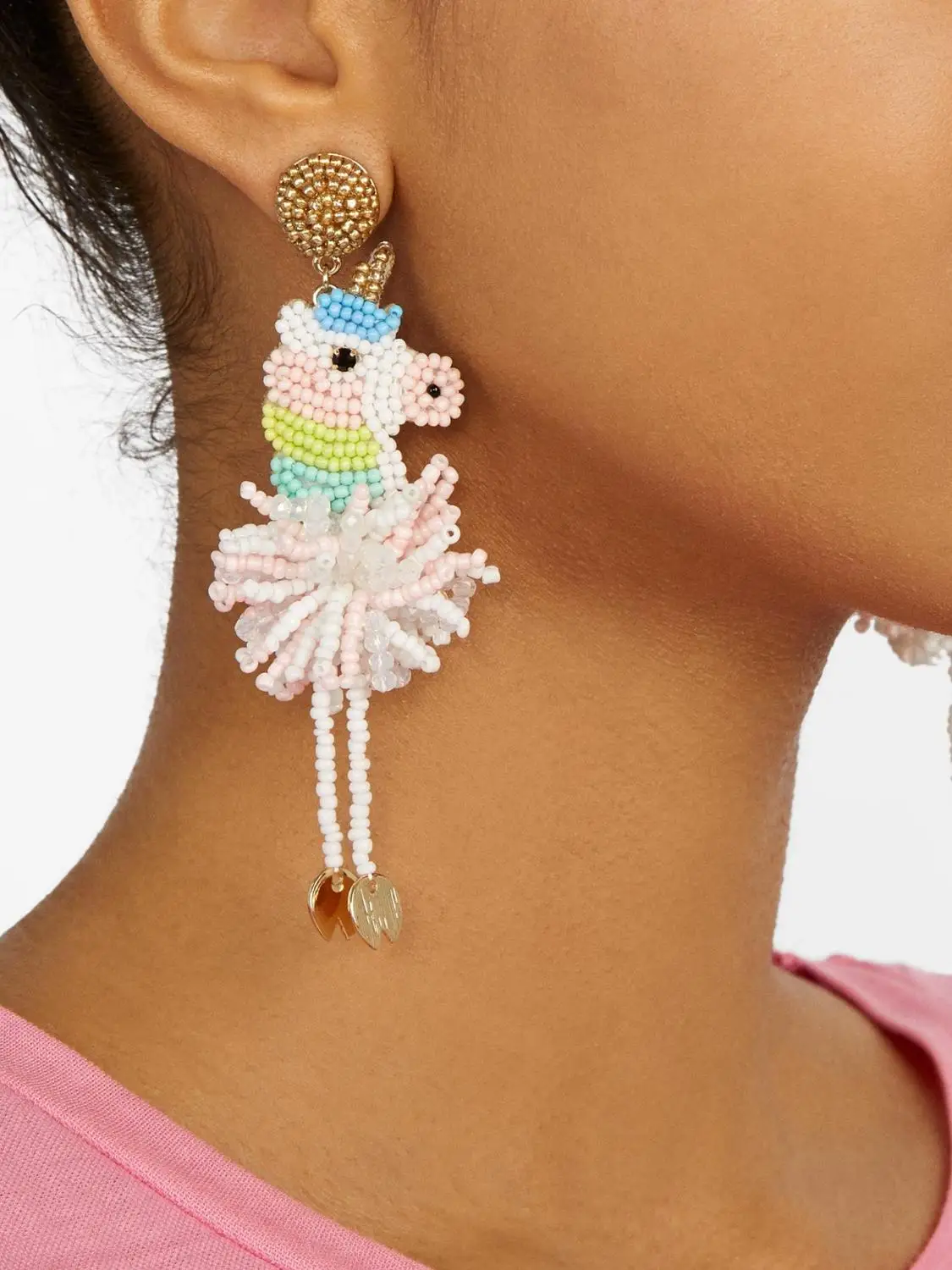 

Girlgo Newest BB Handmade Unicorn Drop Earrings For Women Factory Wholesale Hanging Beads Statement Earrings Luxury Gift Jewelry