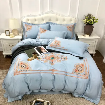 

Light Blue 60S Egyptian Cotton Luxury Gold Royal Embroidery Exotic Bedding Set Duvet Cover Bed Sheet Bed Linen Pillowcases 4pcs