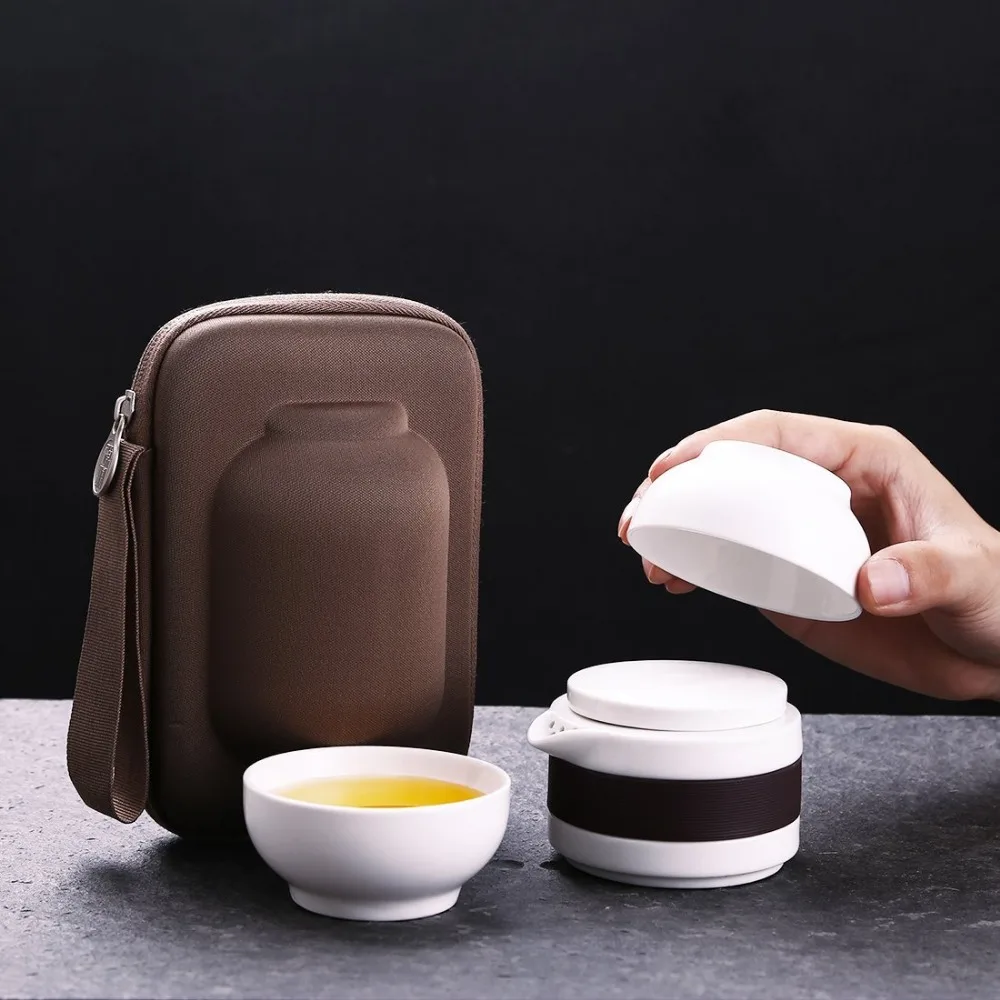 

ONEISALL 1pot 2cups China Travel Mug Ceramic Tea Sets Portable Kung Fu Tea Pot with Bag Quick Cup,Tea Pot Kettle Tea mug