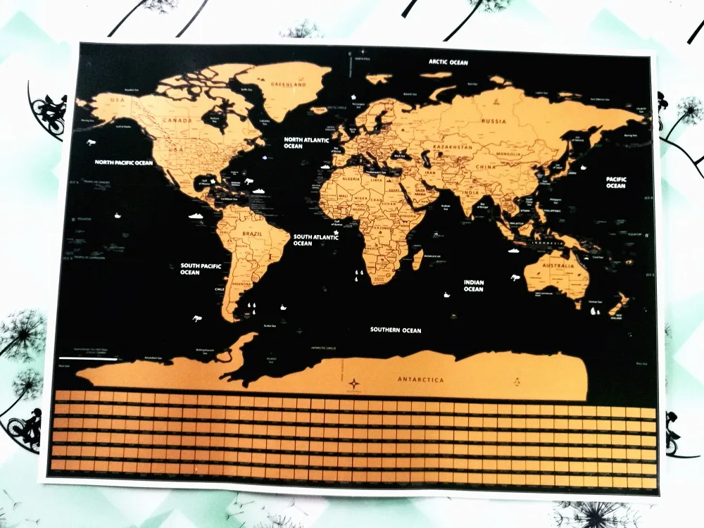 

Erase black scratch map world scratch poster foil layer coating world flag map Children's geography knowledge education stickers