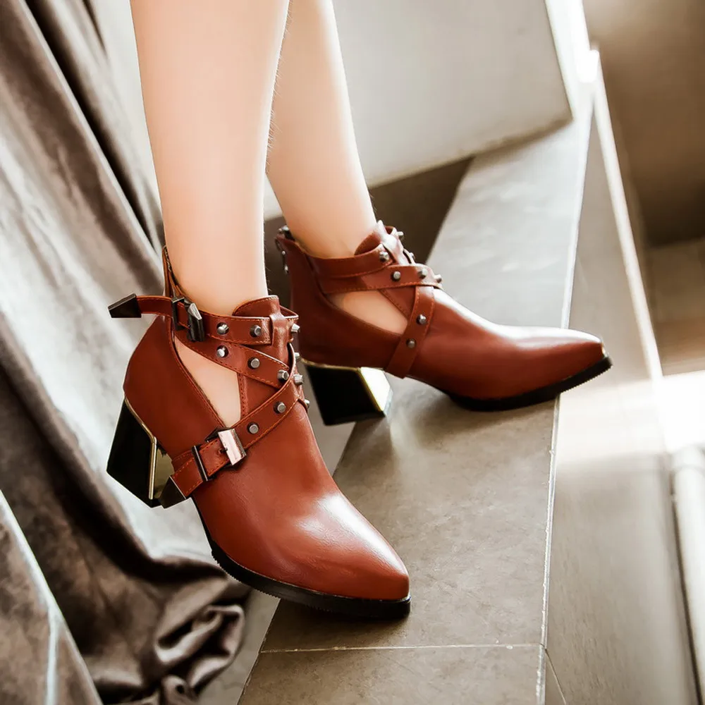SAGACE/модные женские туфли в стиле ретро с заклепками и ремешком с пряжкой короткие женские ботинки с острым носком на толстом каблуке kozaki damskie zima