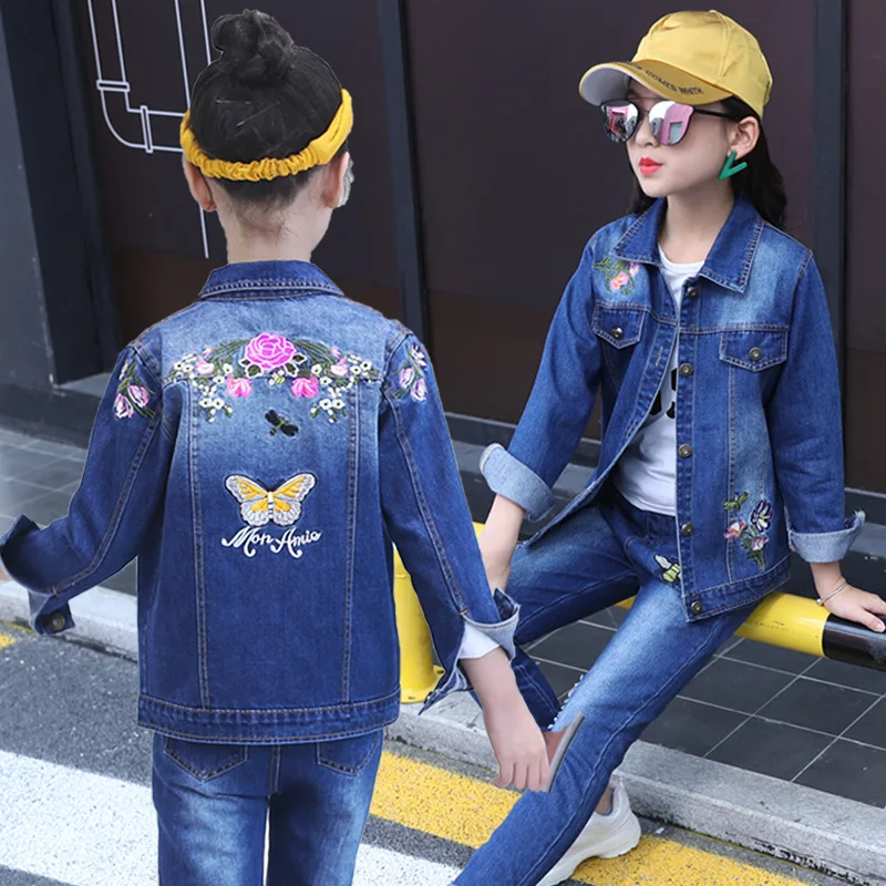 

Girls Fashion Kids Outfit Denim Coats and Trousers 2 Pcs Children Clothes Set Butterfly Embroidery Jackets Floral Tops Tee Shirt