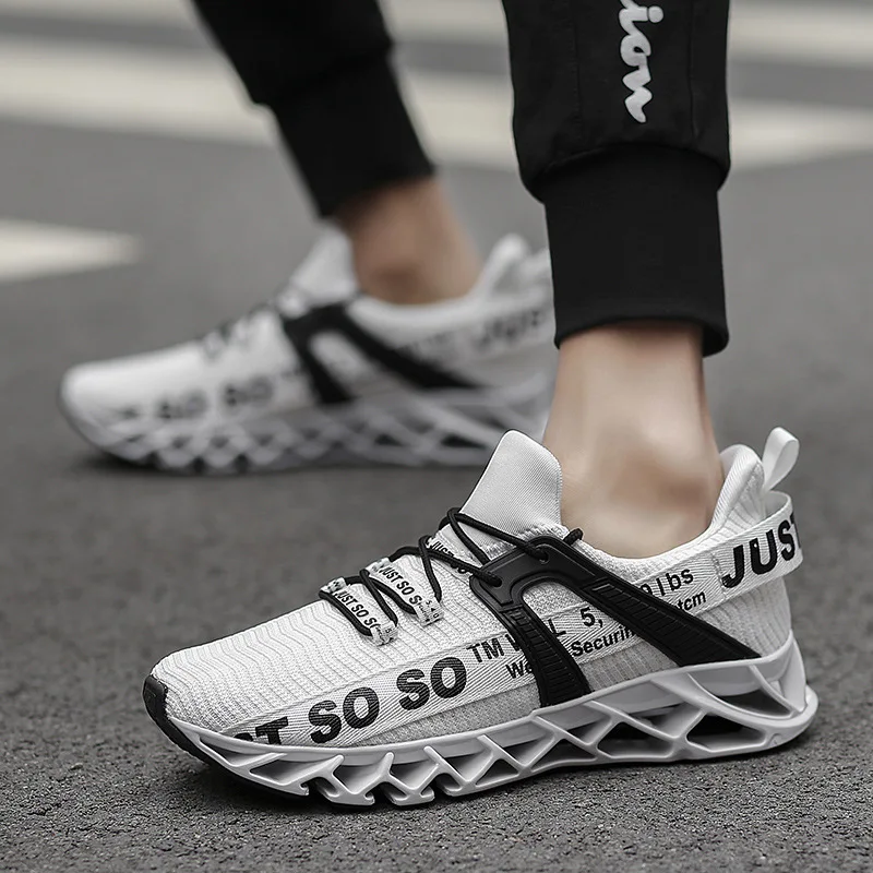 

2019 new Blade shoes Breathable Men Running Shoes sport shoes male autumn man Sneakers Trending Style Outdoor Walking Jogging