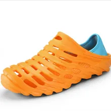 Мужчины забивают Летняя обувь Для мужчин на плоской, полой подошве; дышащая обувь; мужские пляжные сандалии сад Sandalies мужская обувь