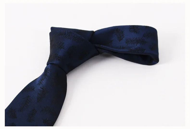 VEEKTIE Мода 6,5 см с узкими завязками для мужской галстук сосна Рождественская елка листья узор Cravata Gravata Свадебная вечеринка галстук черный