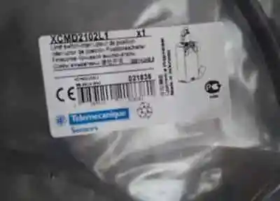 

DHL/EMS 4 sets New for Sch-neider XCMD2102L1 XCM-D2102L1 Limit Switch