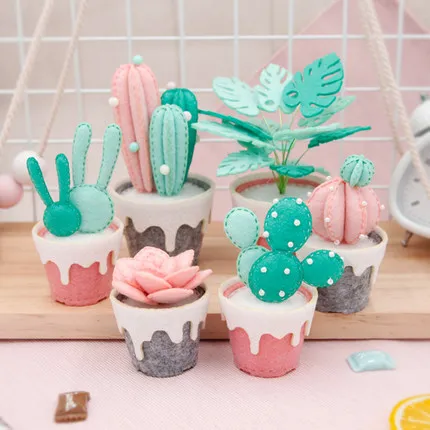 

Succulent Plant Design Non-woven fabric Felt DIY craft for Sewing Decoration Felt Flowers Crafts Set Handmade felt fabric Bag
