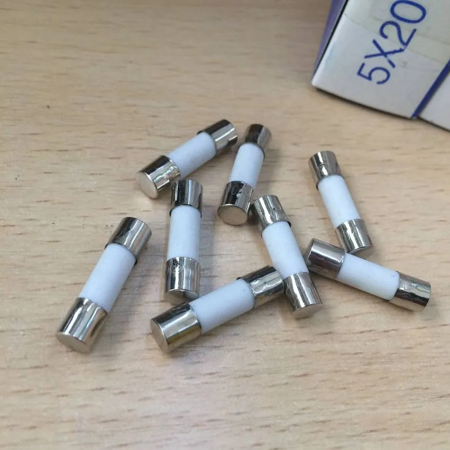 

100pcs ceramic fuse 30A 250V 5*20 original high quality ceramic fuse 5*20 30A