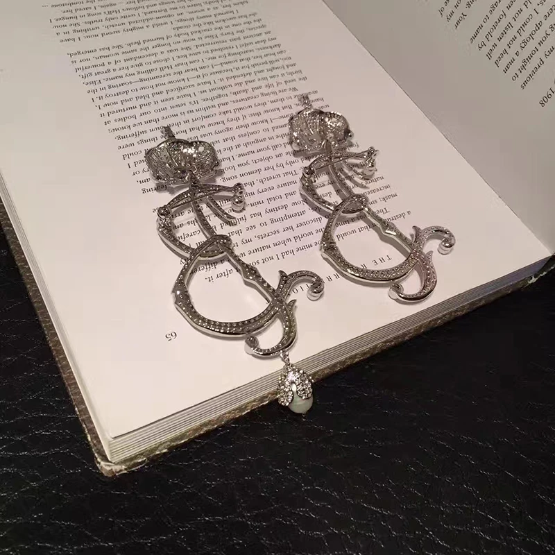 273754379378132923