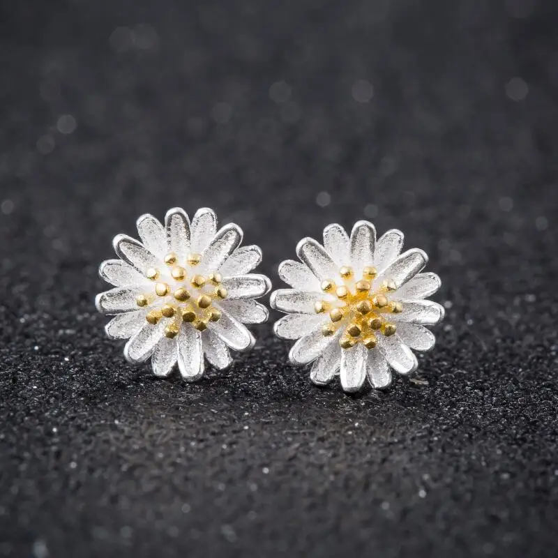 

Shuangshuo New Vintage Chrysanthemum Stud Earrings for Woman Fashion Earrings Set Plant Jewelry Sun Flower Earings brincos S166