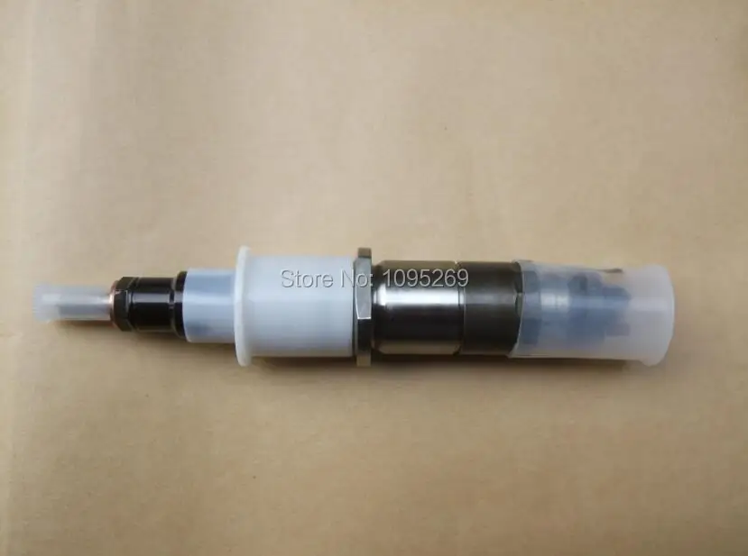 

Common rail fuel injector 0445120393