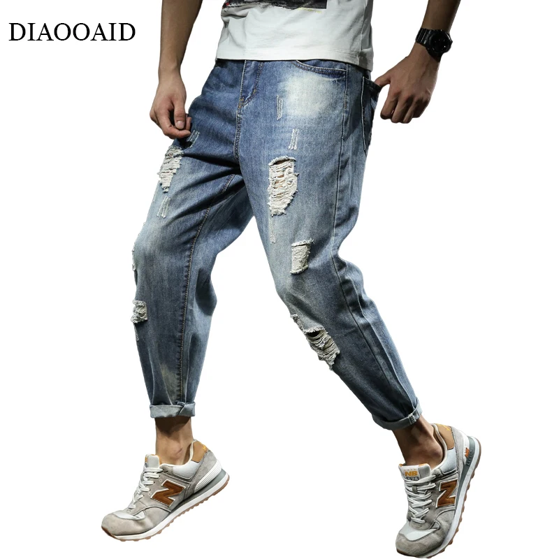 

2018 New Men's Ripped Jeans Slim Fit Light Blue Denim Joggers Male Distressed Destroyed Trousers fashion personality trousers