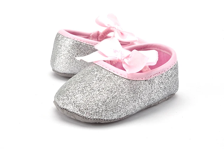 Обувь для малышей; модная обувь из мягкой хлопковой ткани для малышей