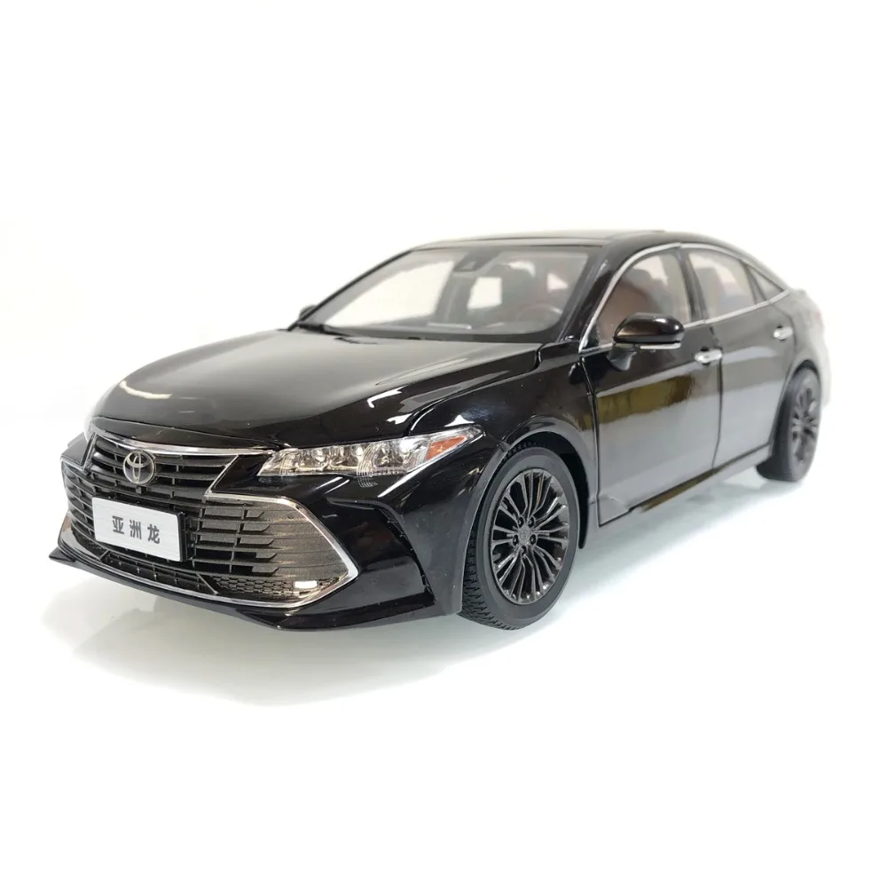 1:18 литья под давлением модель для Toyota Avalon коричневый Седан сплав игрушечный автомобиль миниатюрная коллекция подарок