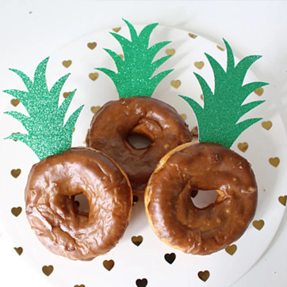 

30pcs/lot Hawaii Party Cake Topper Green Pineapple Leaf Cupcake Dessert Decor Supplies CTB060