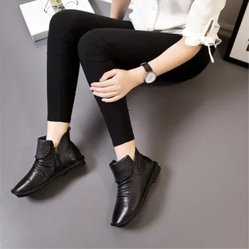 

Flat women's boots 2019 spring and autumn new high-cut casual round head leather women's shoes fashion comfortable wild models
