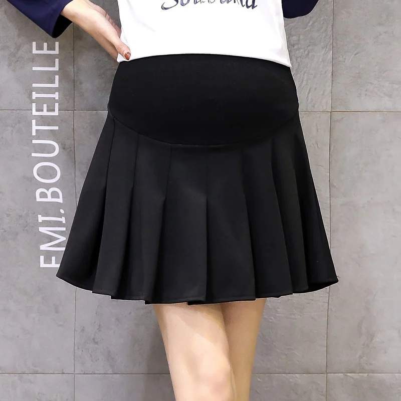 Spring pregnant women skirt spring and summer pregnant women short skirt outside wearing wide pleated A word fluffy shorts