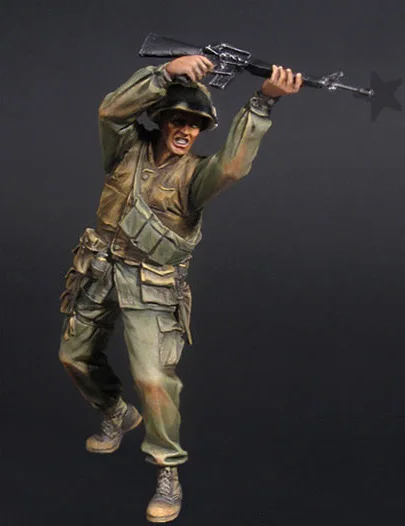 

1/35 Scale Unpainted Resin Figure The Vietnam War USMC Shooting