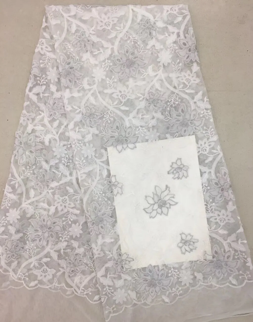 Вышитая ткань хорошо выглядит Свадебная кружевная ткань оптом PWD18030953 африканская французская кружевная ткань