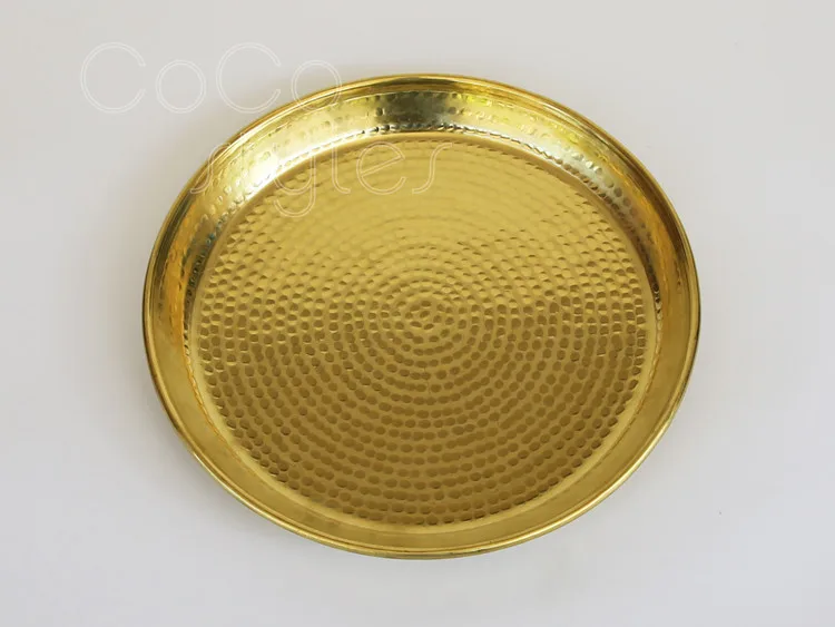 1 brass tray  (18)