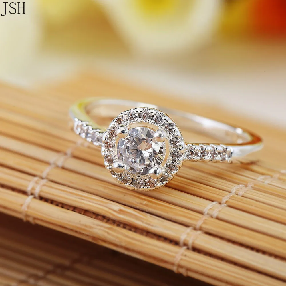 

Silver noble Ring Engagement Lovely white Zircon CRYSTAL Wedding party for WOMEN lady Rings jewelry 925nice LR039