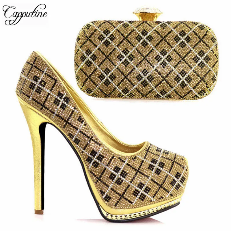 Tasche gold Pumps Und grün blau Set Frauen Partei Strass Mode Hochwertige Hochzeit Damen Mit Italien Himmel rot Abendtasche Capputine Schuhe qwT71Pt