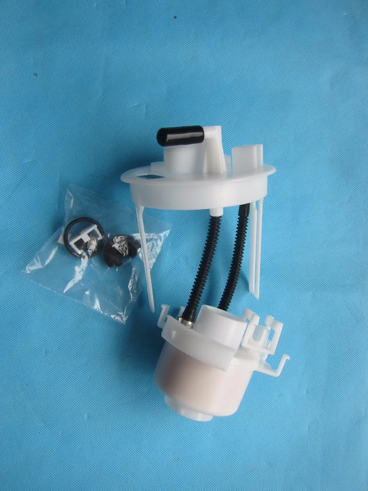 Fuel filter assembly (with pump) for old mazda 3 203 2011 model OEM